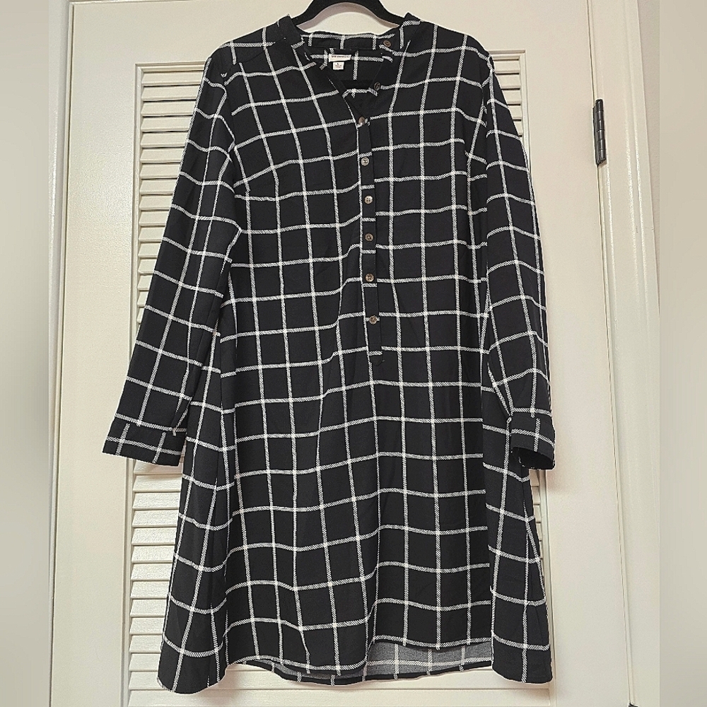Merona - Black & With Lightweight Relaxed-Fit Long-Sleeve Button Dress